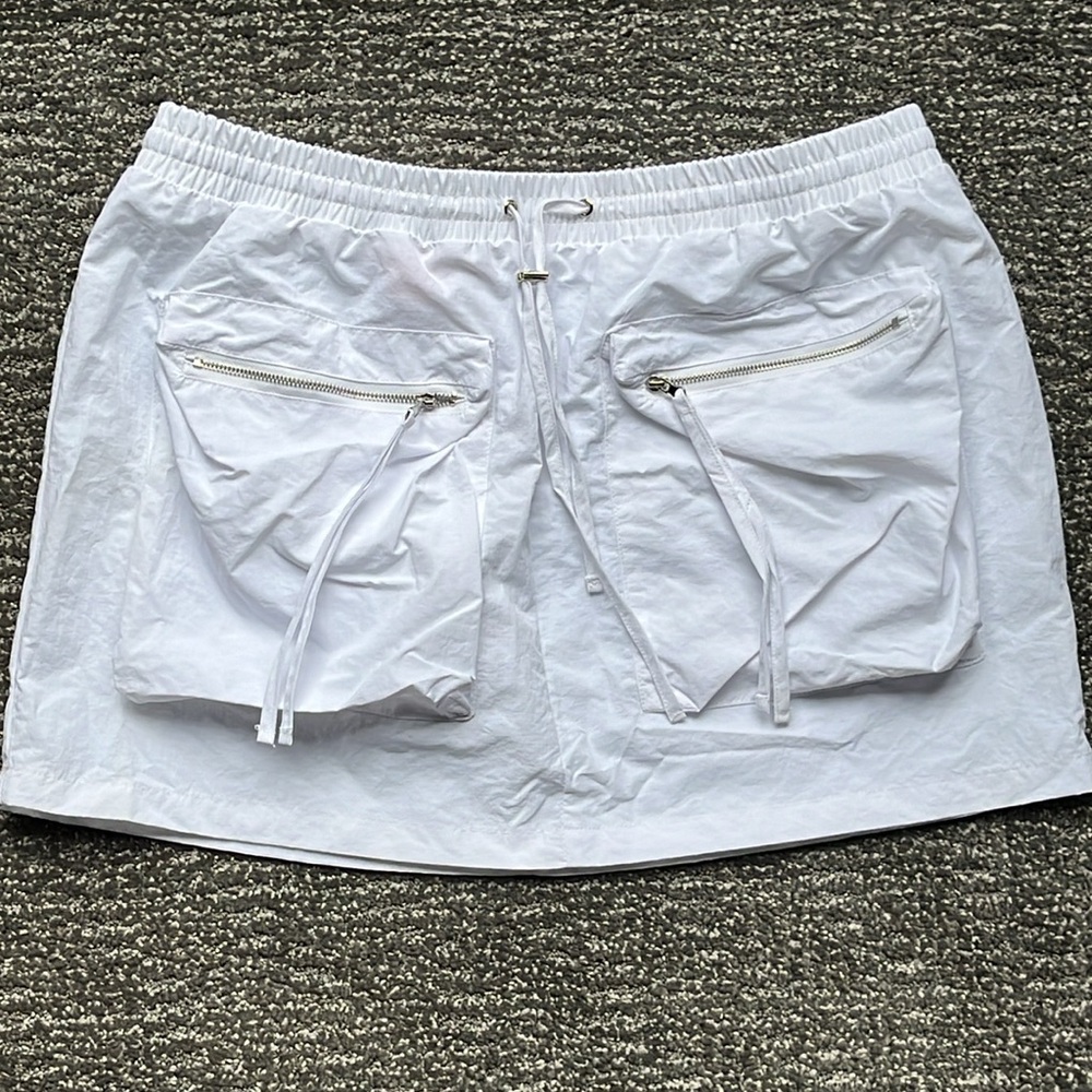 ⛱️NWT Cider Mini Ripstop Skirt with drawcord and pockets white size XL